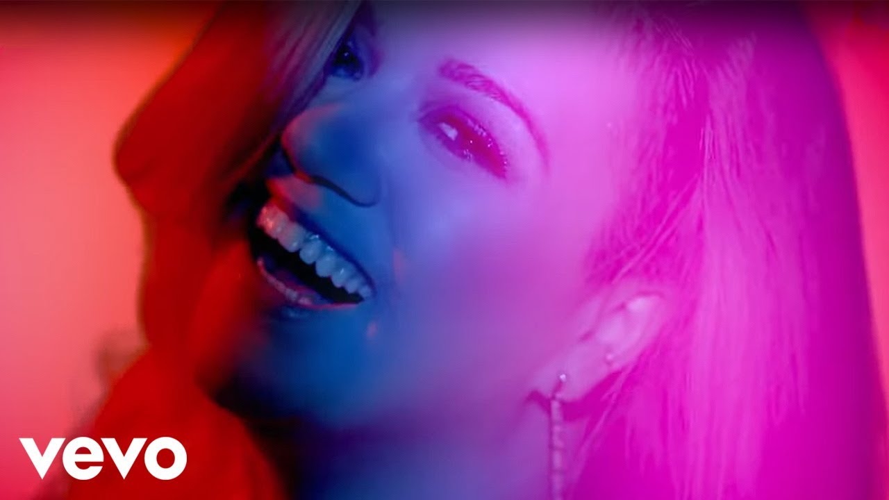 Heartbeat Song by Kelly Clarkson