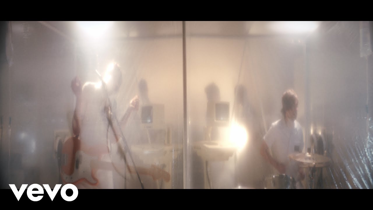 Leave Me Alone by I Dont Know How but They Found Me