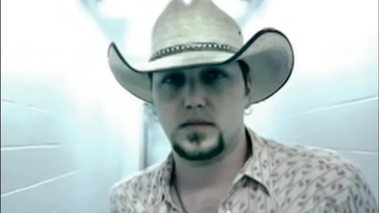 She's Country by Jason Aldean